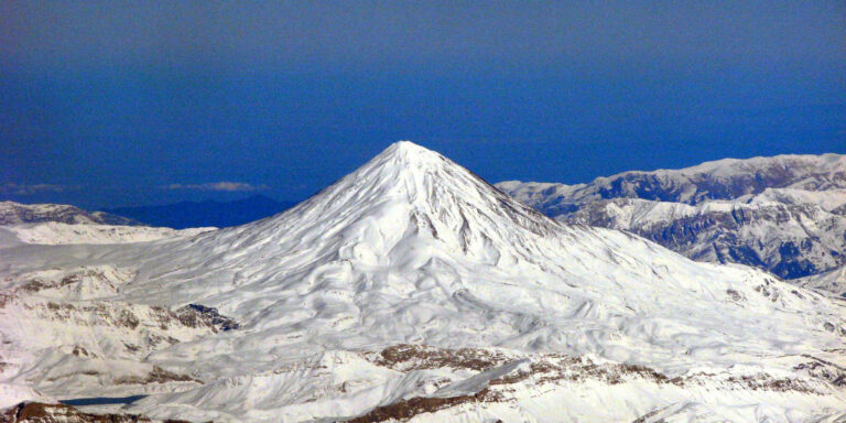 Восхождение на Демавенд (5610м)